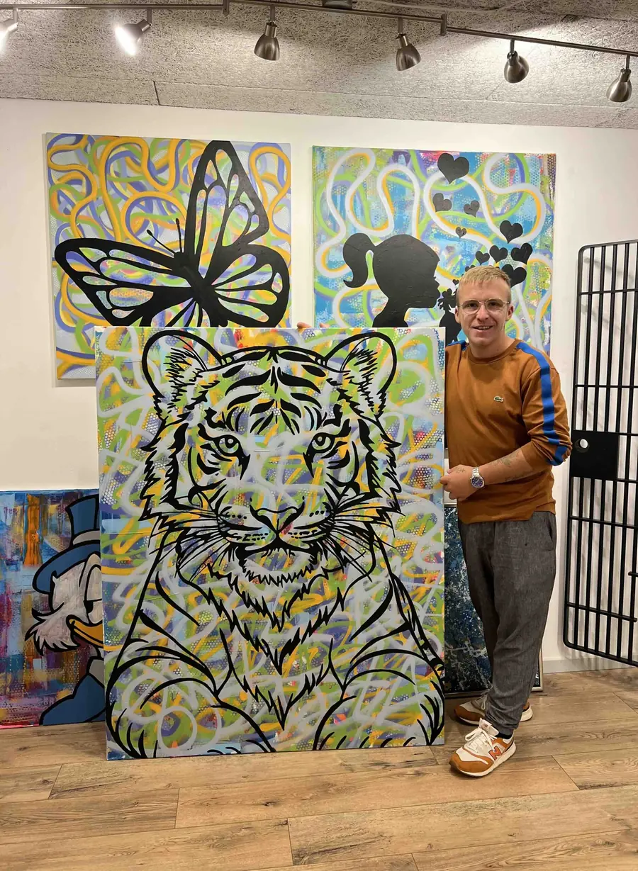 Jens Andersen i sit galleri